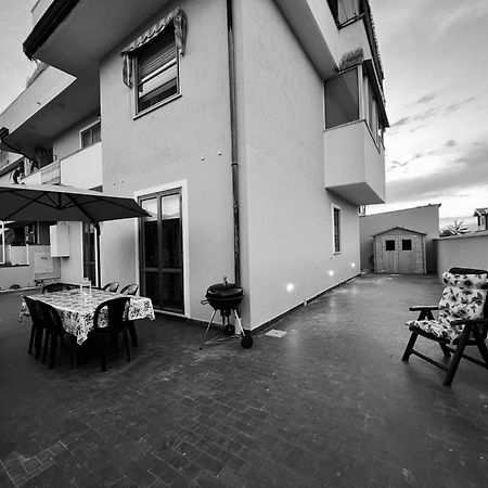 Appartamento Sunflower Viareggio Zewnętrze zdjęcie
